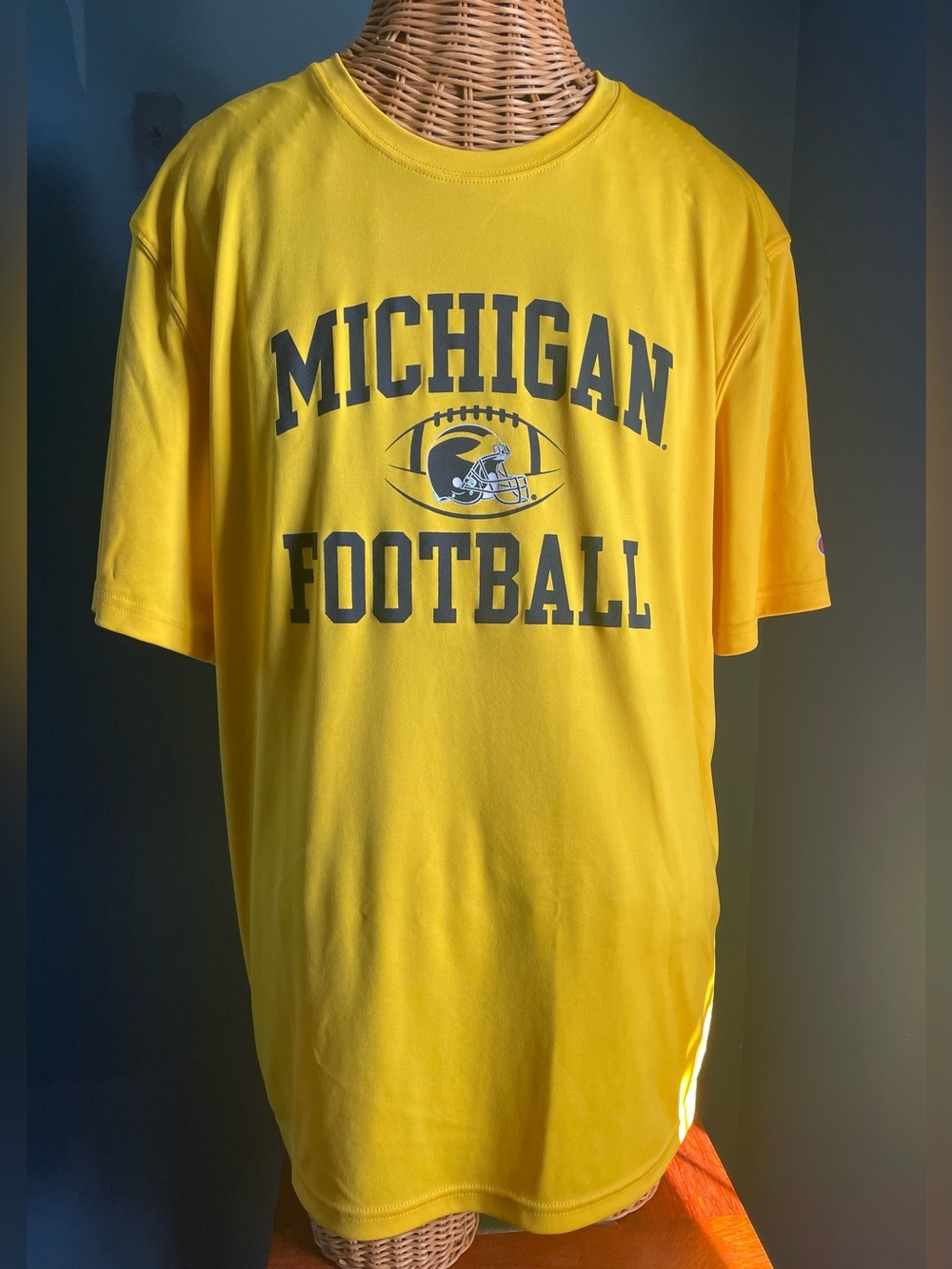 Champion University Michigan UM Football T-Shirt Short Sleeve Maize Out Large